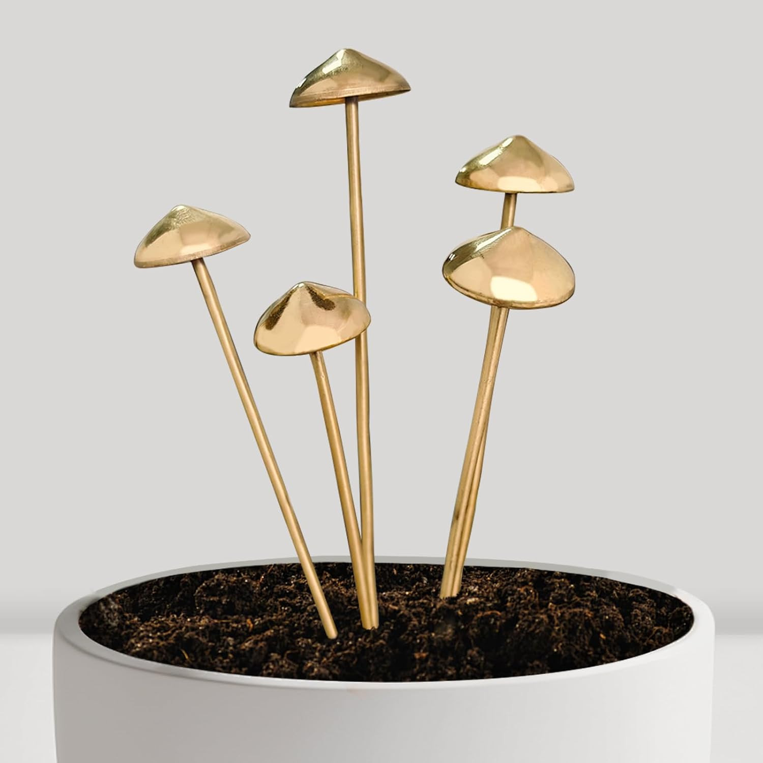 5Pcs Brass Fake Mushroom Plant Stakes Metal Fairy Garden Decor for Potted Plants