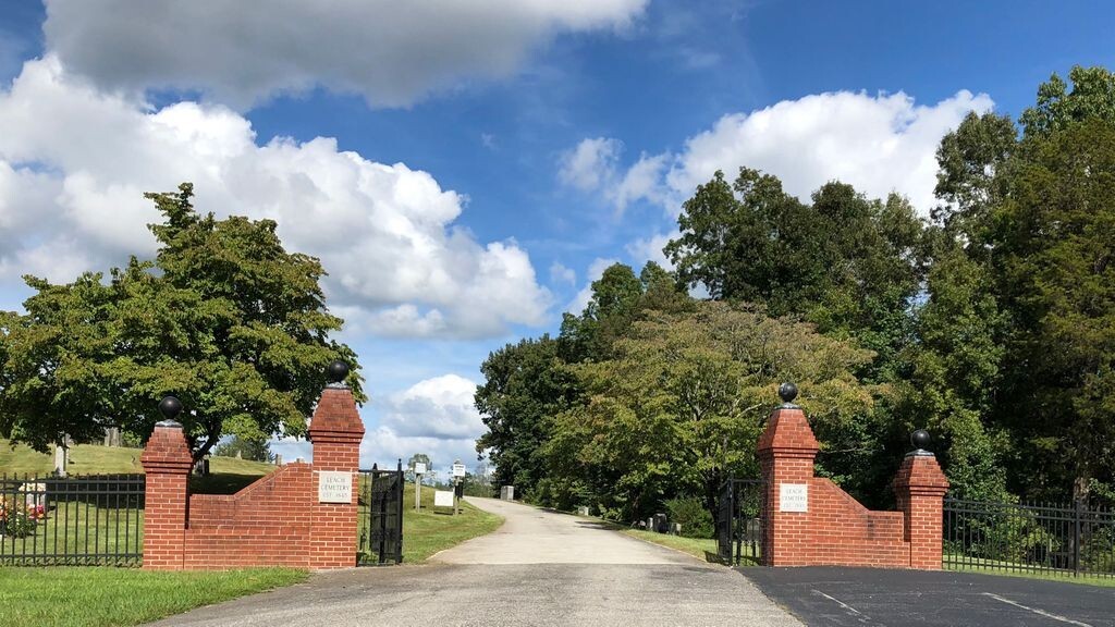 10 grave plots – Leach Cemetery, 340 Old Clear Branch Lane Lake City, Tn 37769