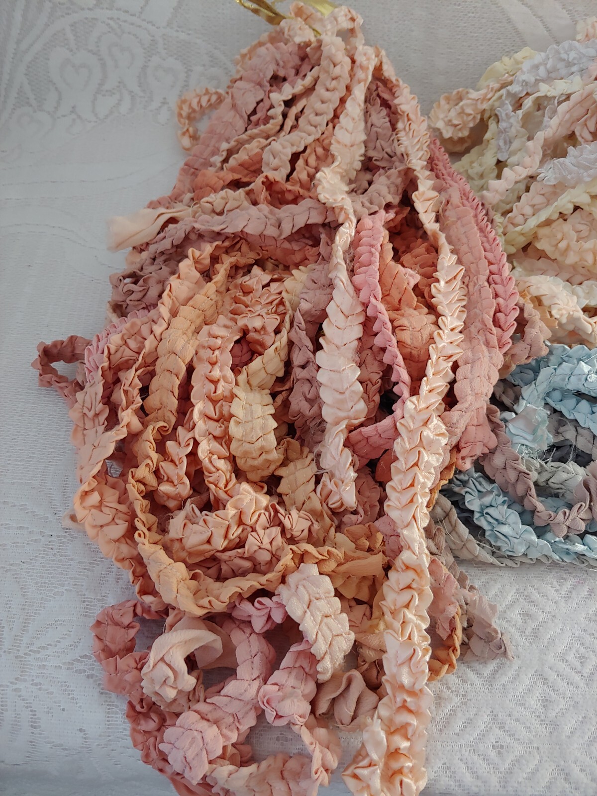 VTG CASKET RIBBON TRIM🌺FUNERAL DECORATION Cream Pink Blue 1940-50 3 LG Hanks