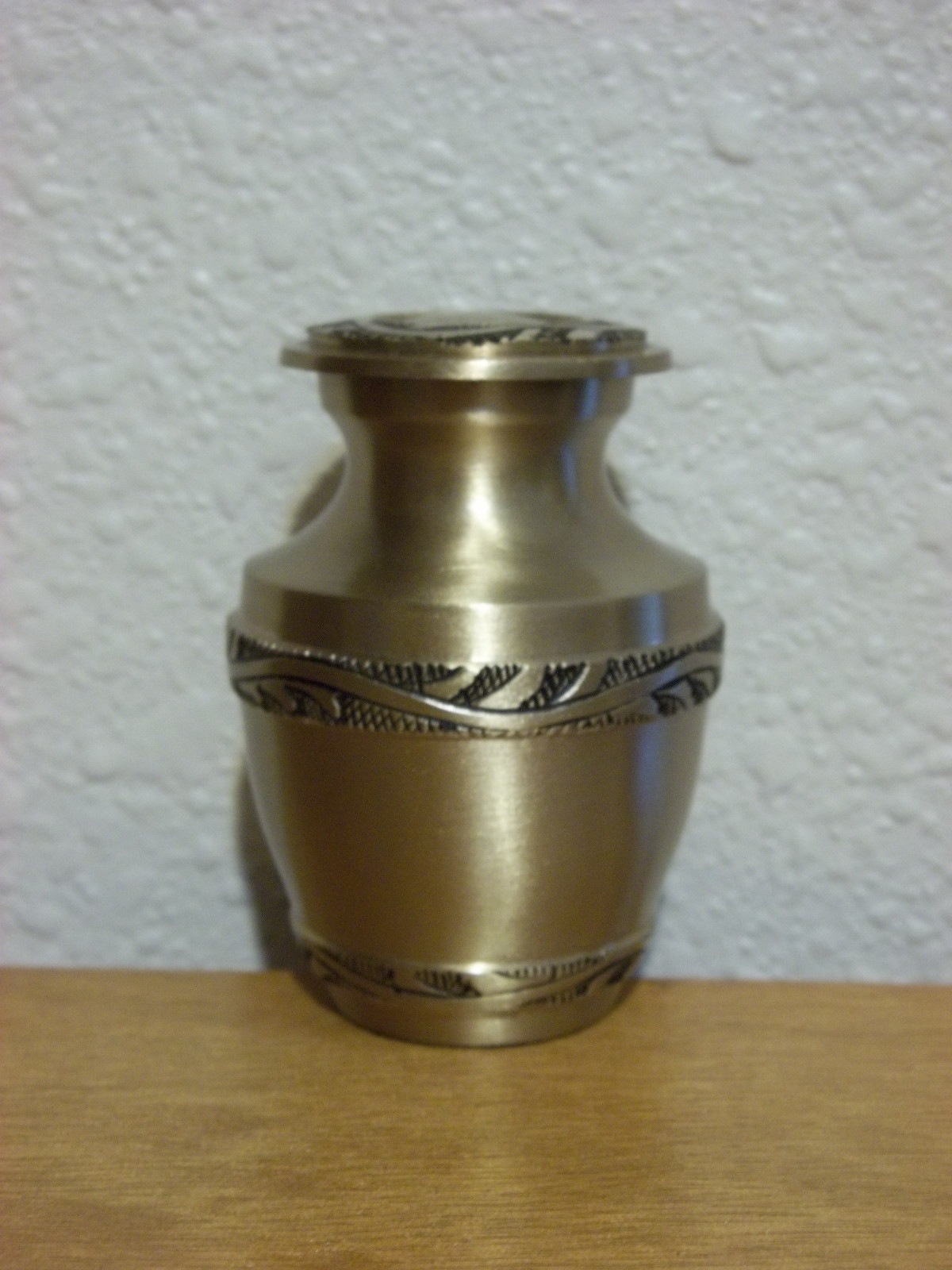 Lovely Satin Gold Banded Solid Brass Keepsake Token Mini Urn w/Velvet Bag