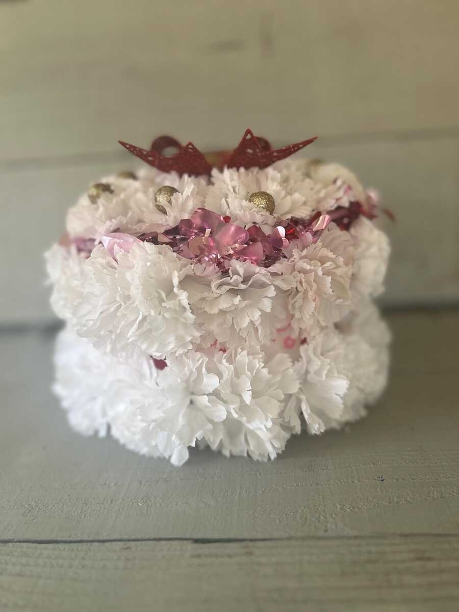Love cake, cemetery cake, Birthday grave decoration, heart cemetery flowers