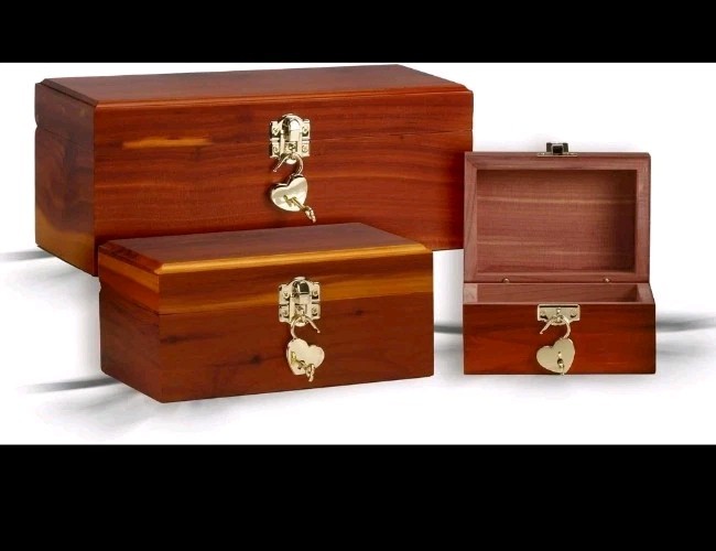 Aromatic Cedar Urn for Human and Pet Ashes, Cremation and Aquamation Urn, Small