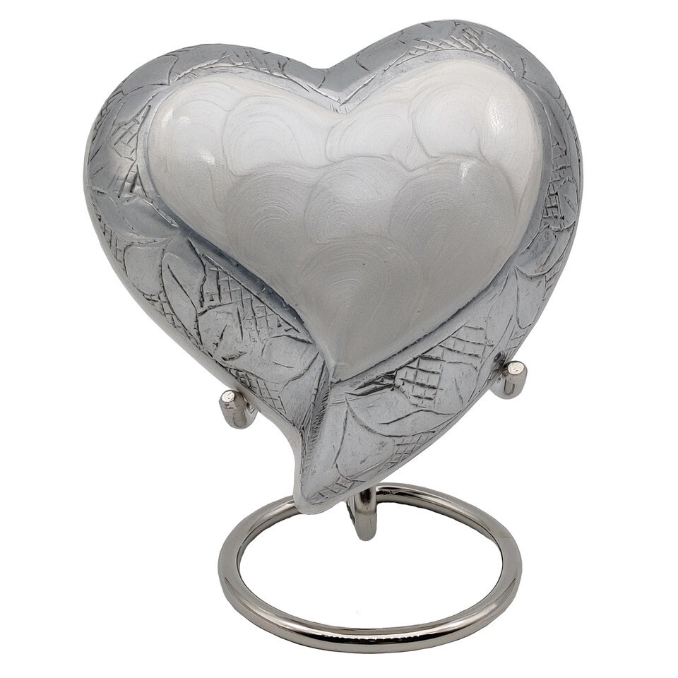 White Heart Keepsake Urn – Mini Ash Urn Small Handcrafted Cremation Urn for Ashe