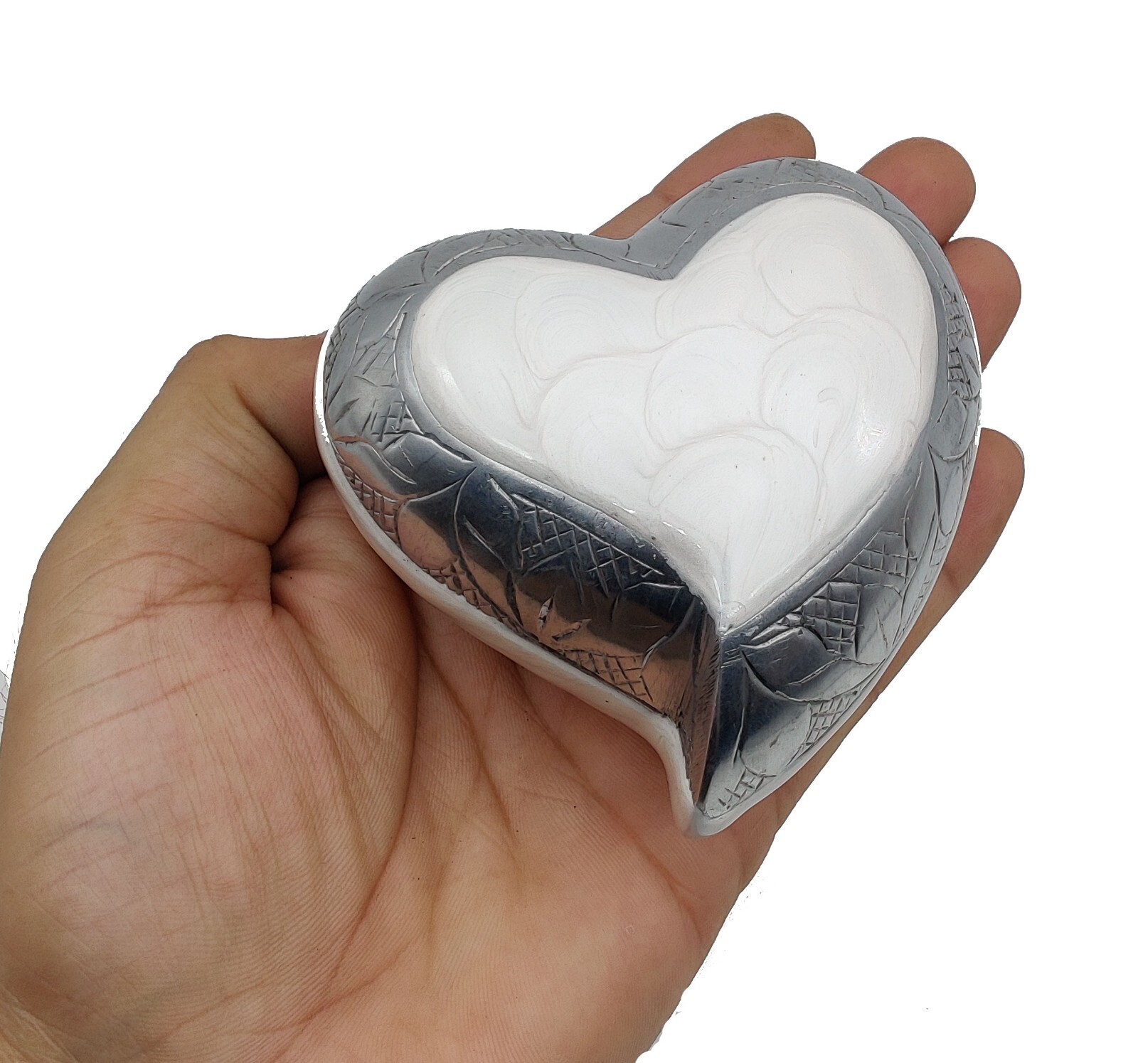 White Heart Keepsake Urn – Mini Ash Urn Small Handcrafted Cremation Urn for Ashe
