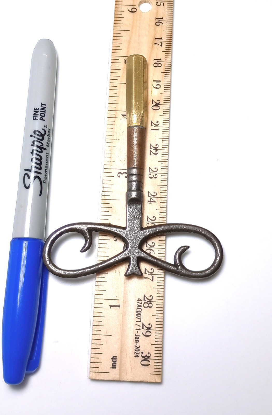 Ornate Cast Iron Winding Casket Key / Coffin Key