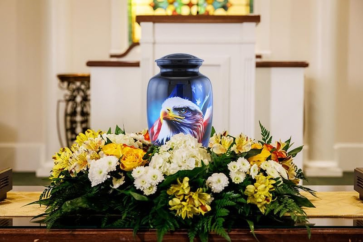 Magical Eagle American Flag Cremation Urn for Veterans with Velvet Bag