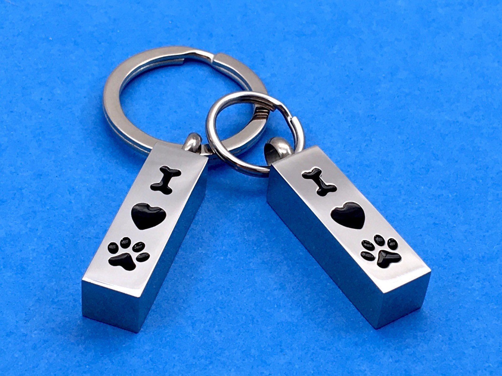 Keyring Urn .5″ Key Chain Pet Cremation Pendant For Ash Dog Bone Paw Print Heart