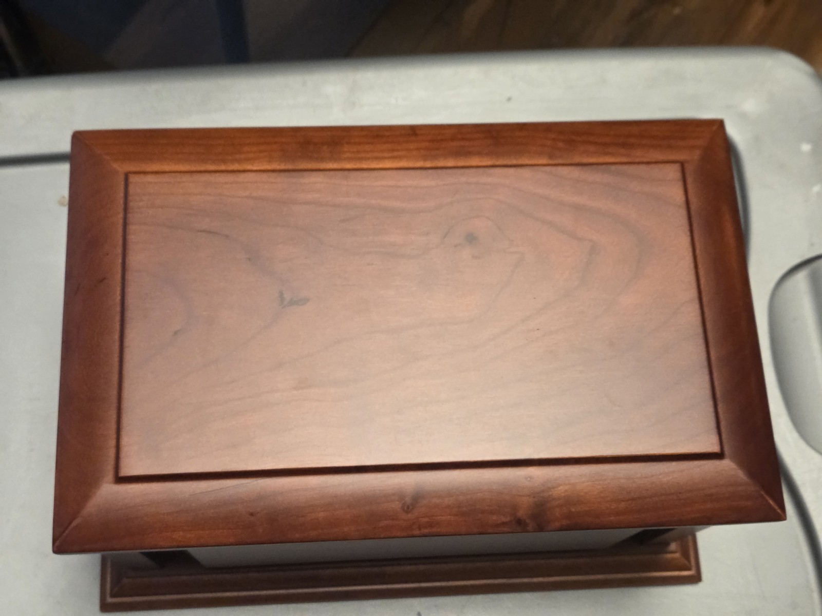 New Handcrafted Solid Cherry Wood Funeral Cremation Urn Box For Human Ashes