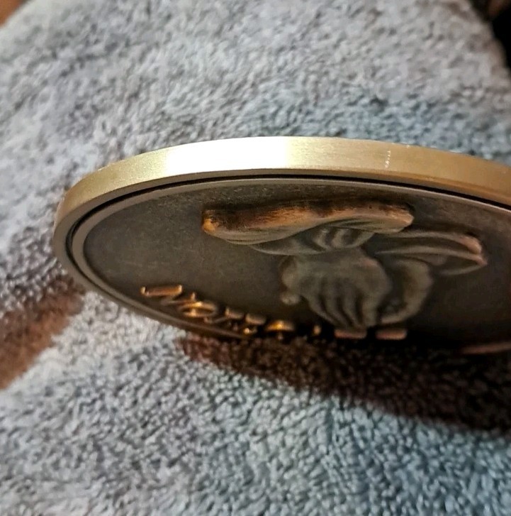 Batesville Casket Coffin Medallion Magnet Funeral, Devotion, Praying