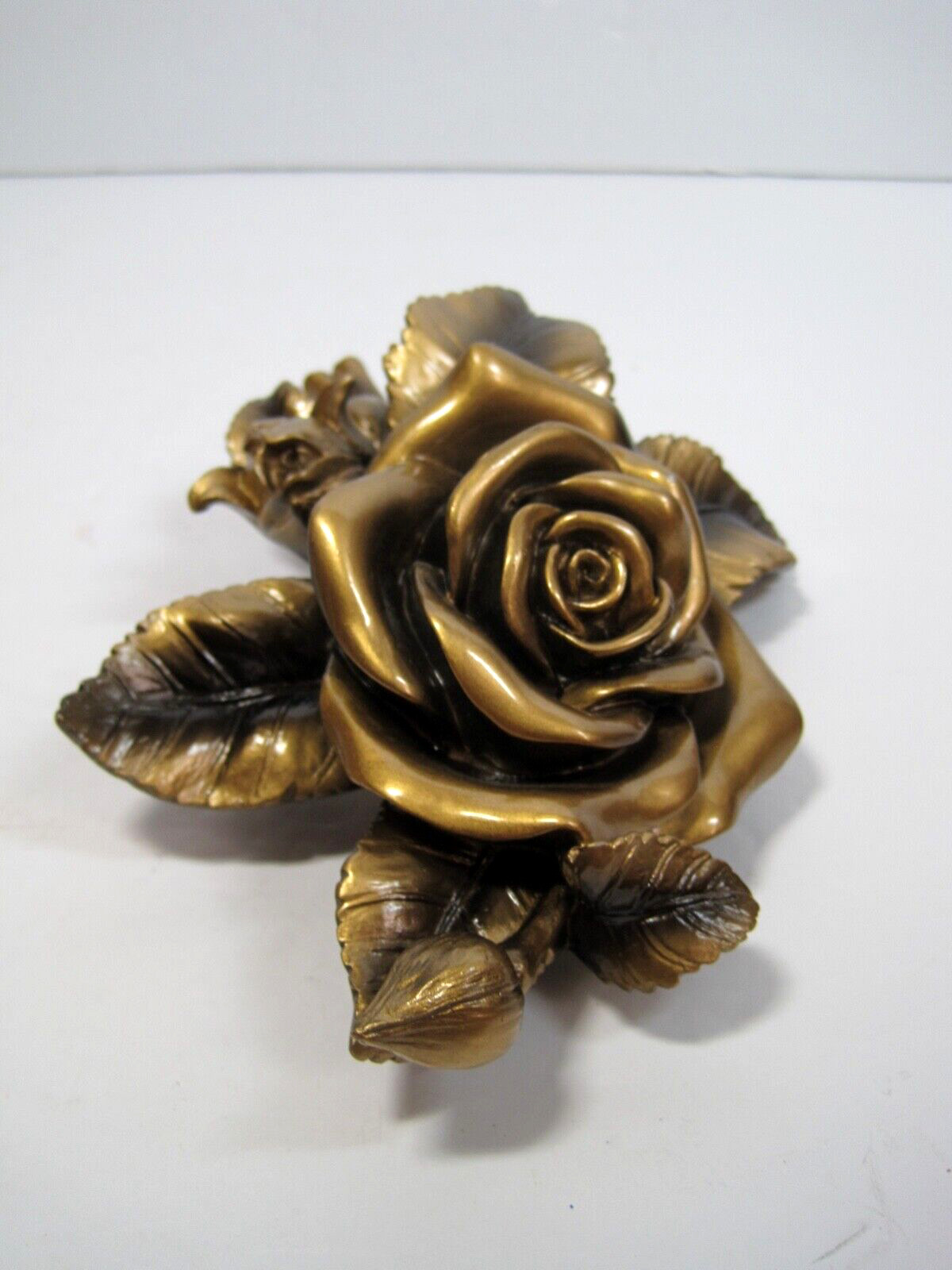 VTG 1999 “LIFE SYMBOLS” HAND PAINTED MOLDED RESIN ROSE CASKEtT ORNAMENT 6″ x 4″