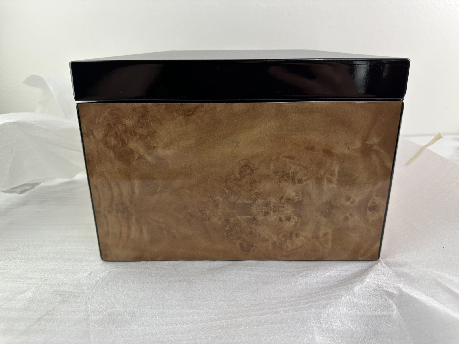 New Cremation Urn Biodegradable Cherry Burl Wood Memory Chest for Pet or Human